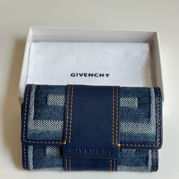 Givenchy vintage key and card holder - Picture 1 of 6